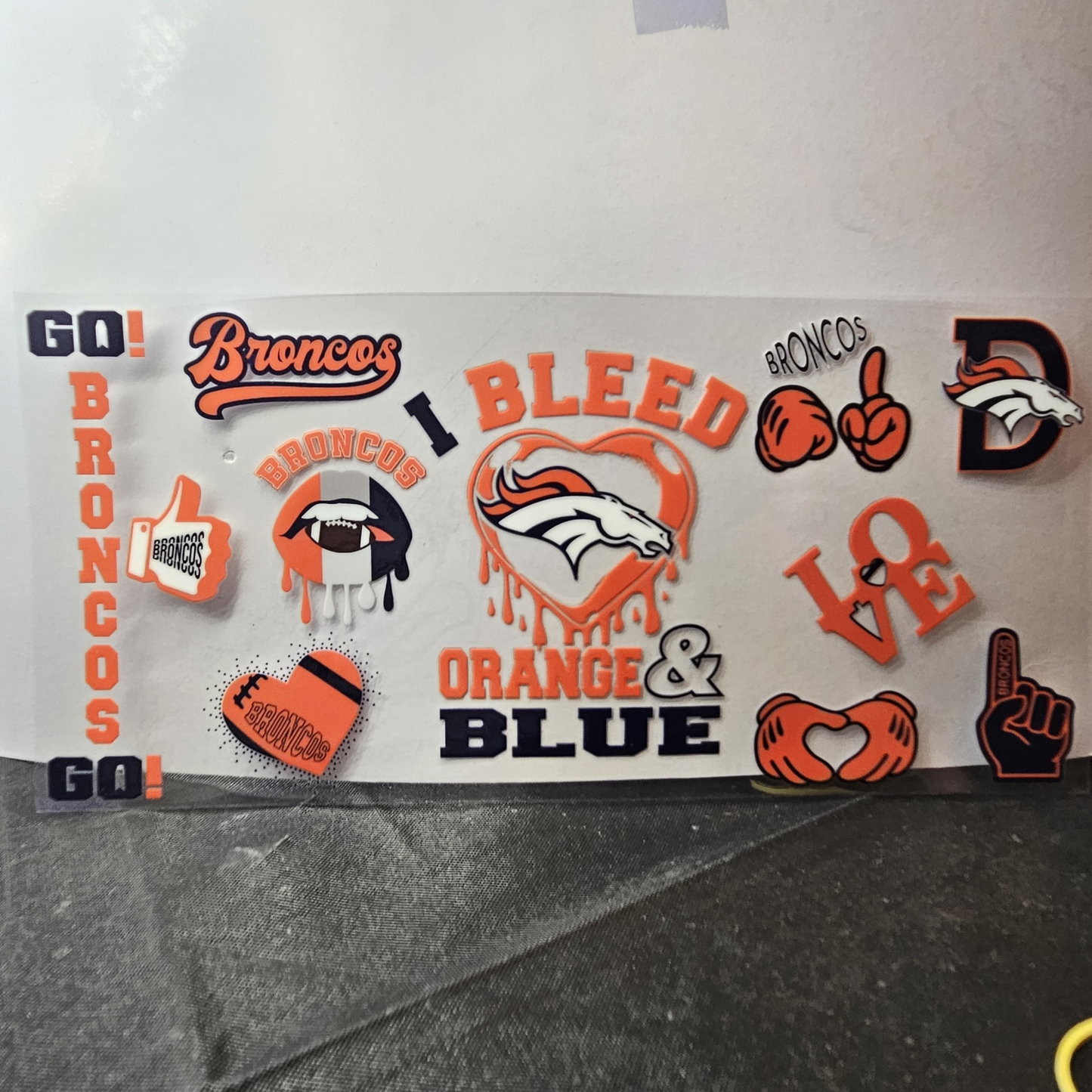 Broncos-12