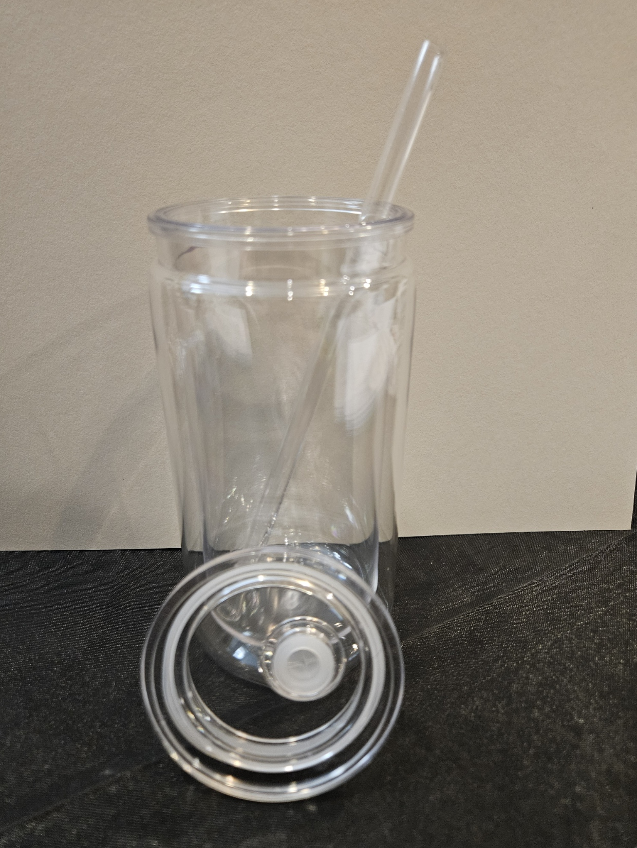 16 oz Acrylic Snowglobe