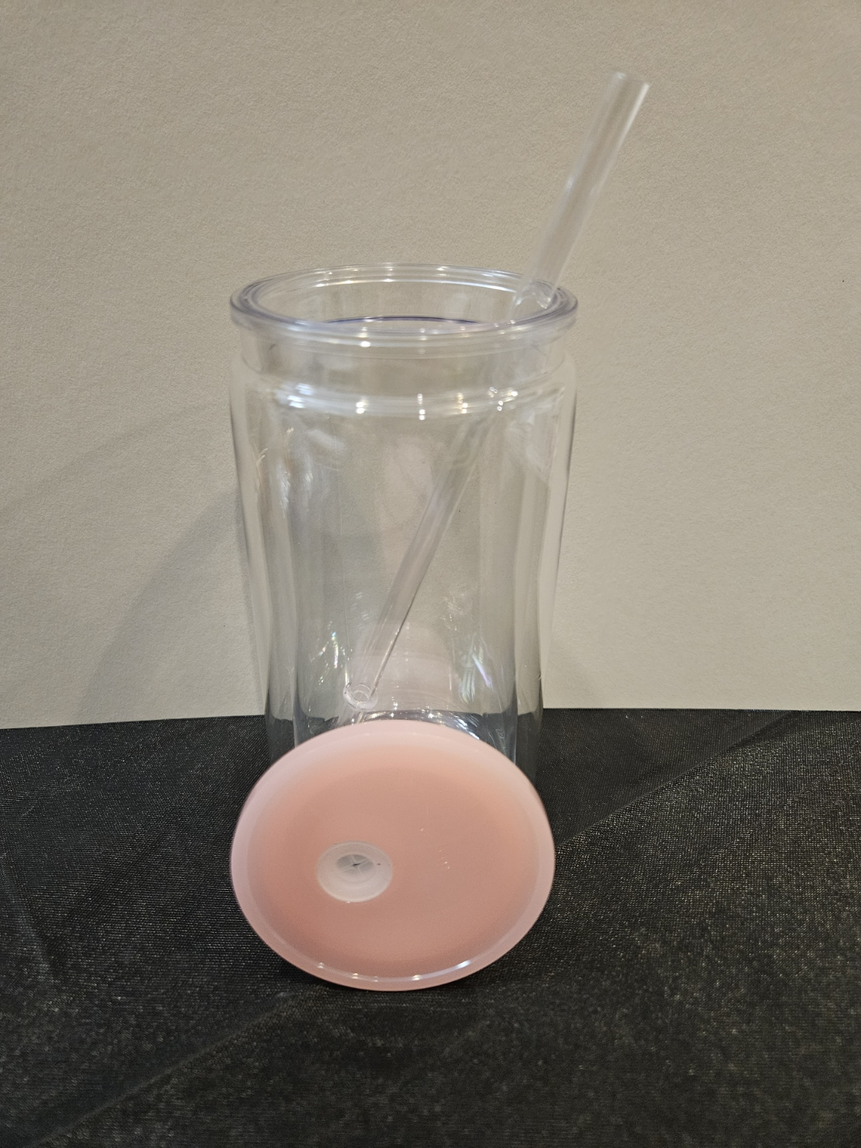 16 oz Acrylic Snowglobe