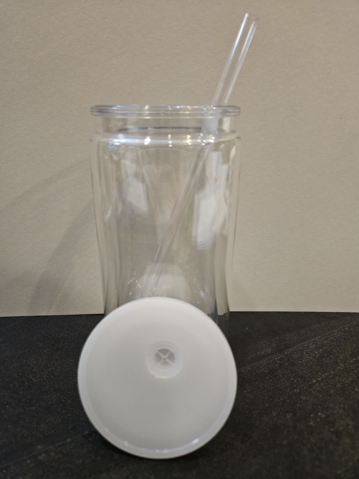 16 oz Acrylic Snowglobe