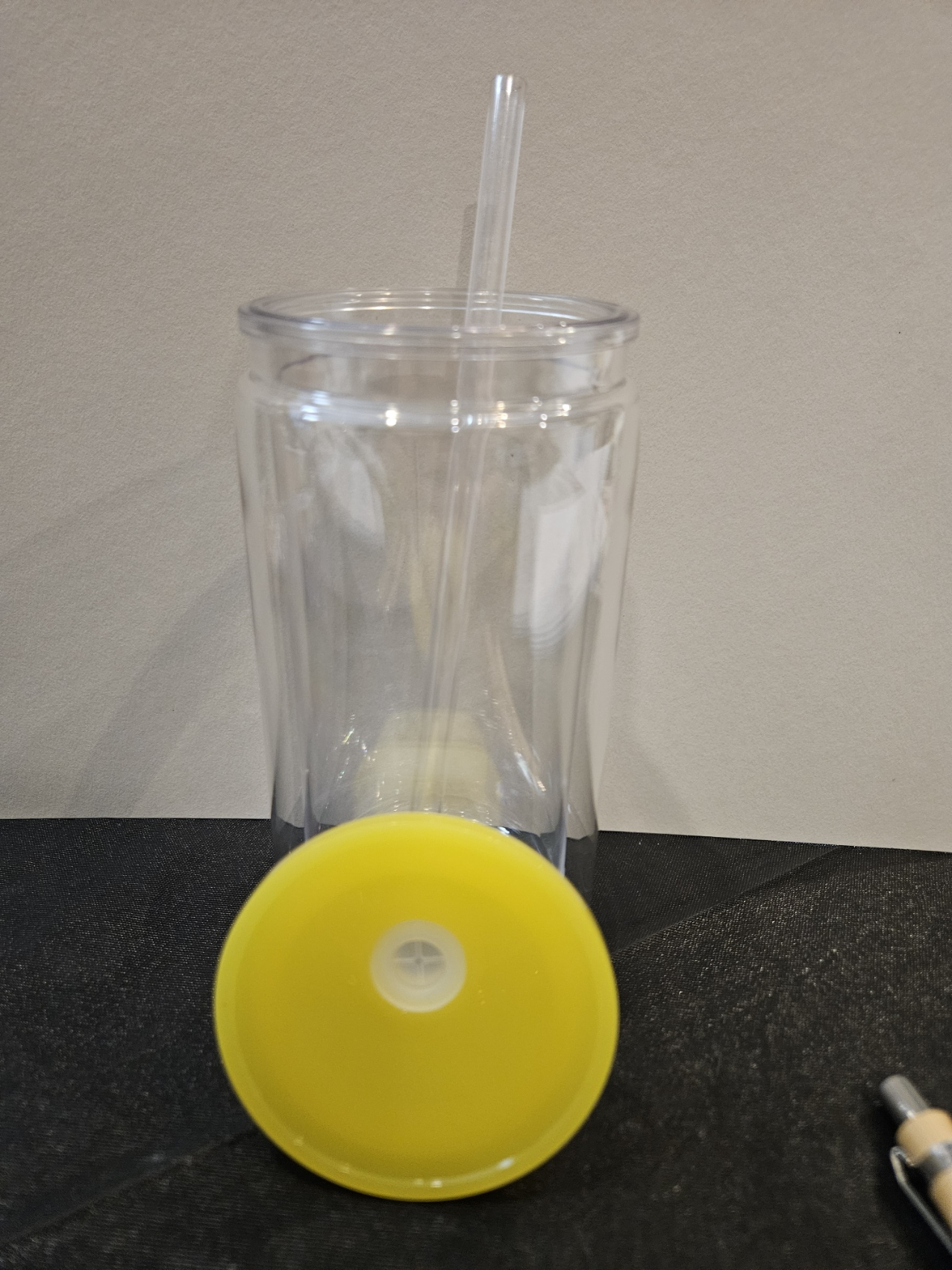 16 oz Acrylic Snowglobe